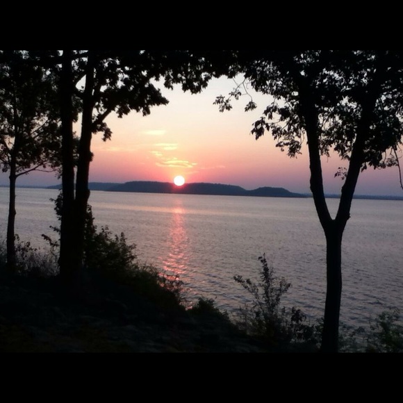 Meet your Posher Cindy AKA Gigi ♥️ - Picture 3 of 4